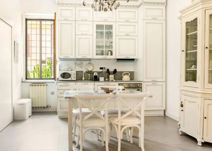 Bed & Breakfast 30 4*